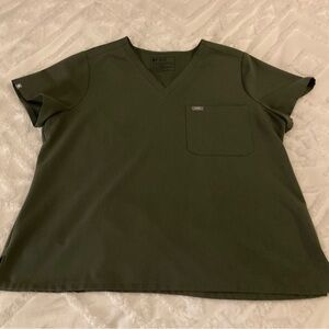 Petite Figs Scrub Set